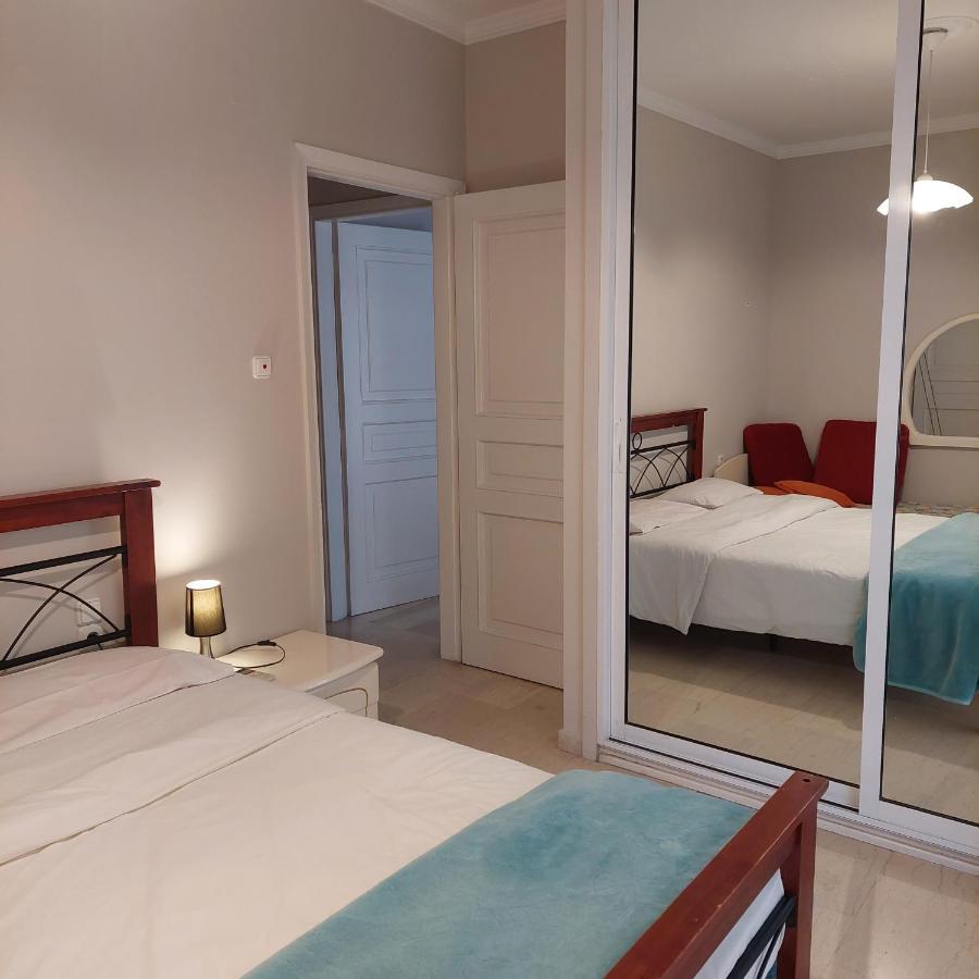 Family Apartment Patras Exteriör bild