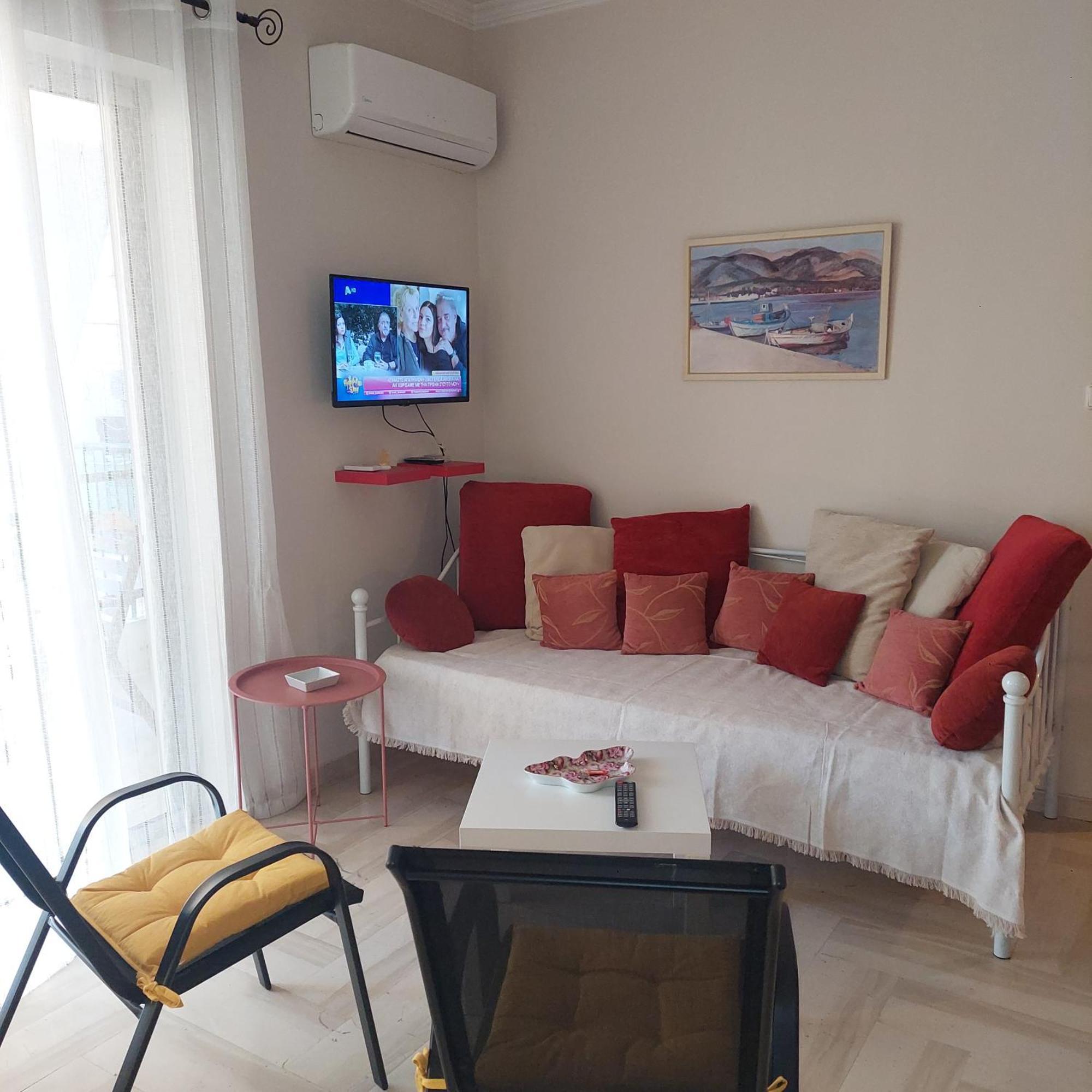 Family Apartment Patras Exteriör bild